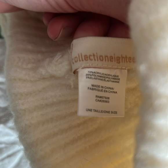 NWT Soft ivory beanie and scarf set - Picture 5 of 6